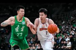 开云APP-广东队力克上海队，张镇麟带队取胜