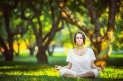 开云体育app-英超争冠之夜，约基奇连续得分拉开差距，体育之夜的奇妙共鸣