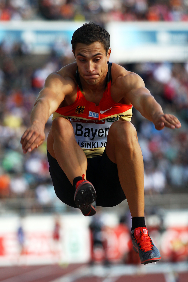 芬兰马拉松选手领跑全程，夺得亚军