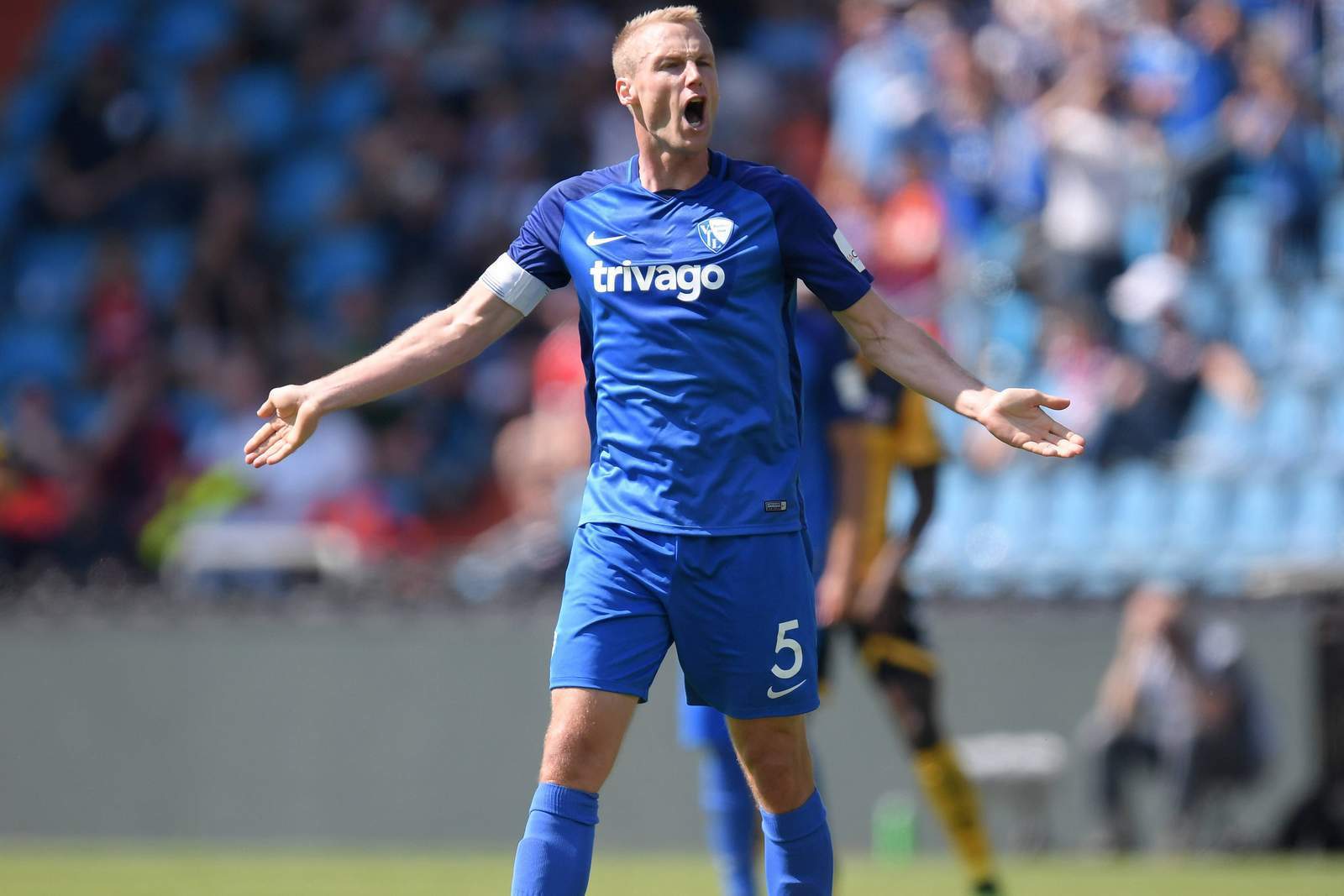 奥格斯堡客场擒胜，保级前景一片光明的简单介绍