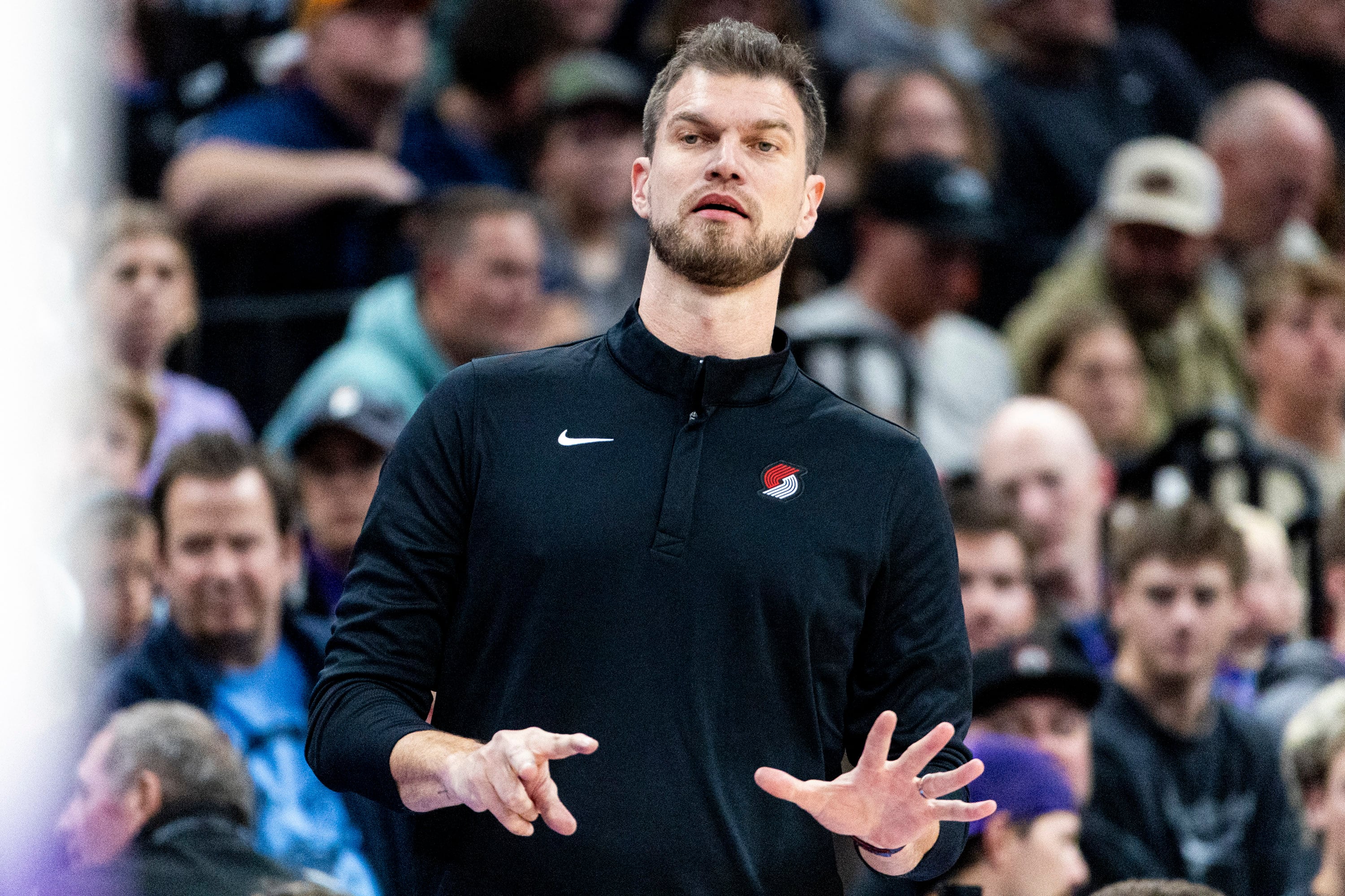 关于湖人鏖战北京队，霍勒迪惊艳四座的信息