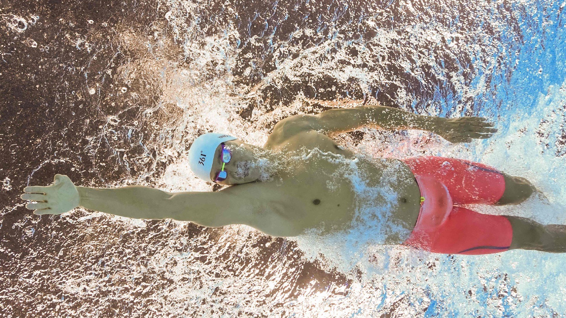 双线绝杀，深圳队跨洋绝境逆袭，约基奇东决封神诠释统治力