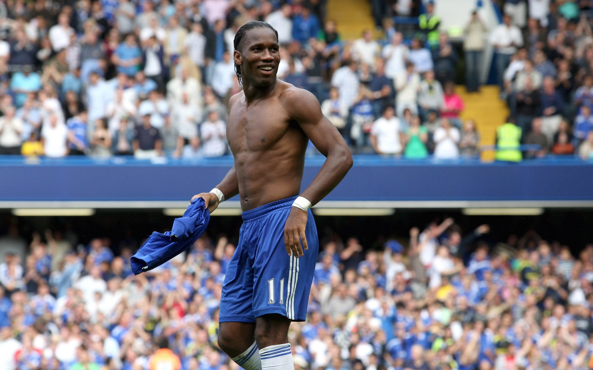 迪马利亚爆发诠释巨星价值,英格兰轻取喀麦隆展现战术成熟